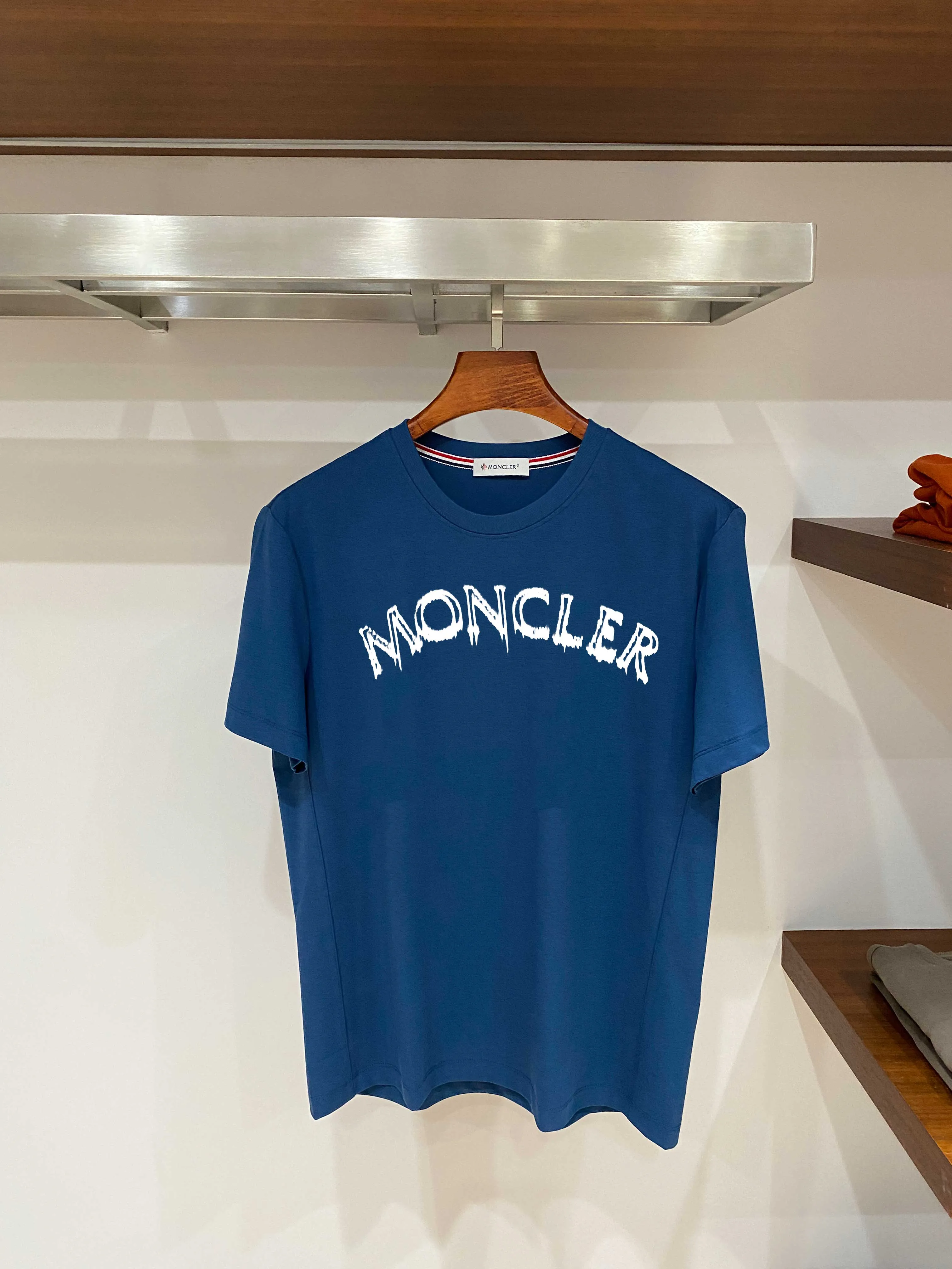 Moncler T 26s New Arrival Supima 210 ， ， + ， ， ， ， ， Breathable， ！ ， ， ，Series ， 5 ， ， 100 ， 1% . Versatile， 。 Breathable， ：White// /Light Green /Khaki / /Black Sizes：M-3XL Size ：178-130 L